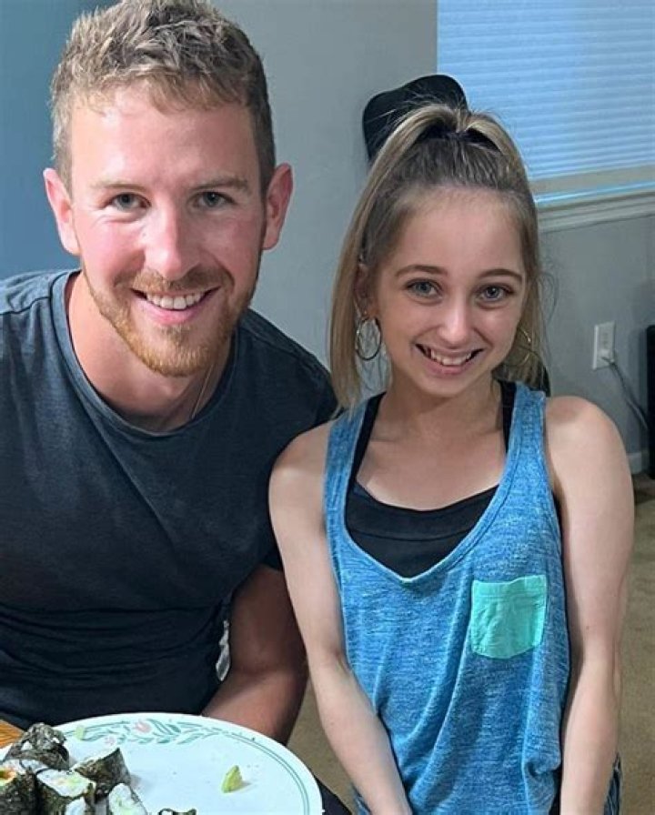 Dan Swygart confirms Shauna Rae isn't his girlfriend on Instagram |