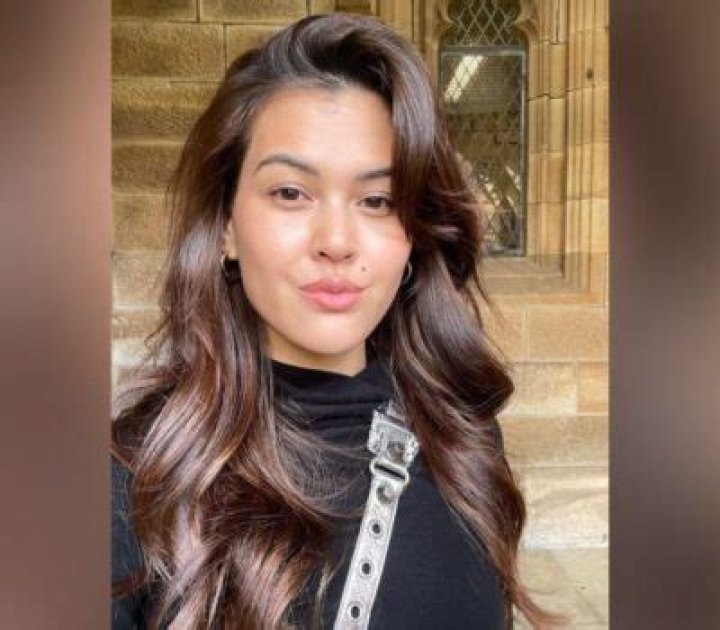 Elly De La Cruz Height, Weight, Net Worth, Age, Birthday, Wikipedia, Who, Nationality, Biography