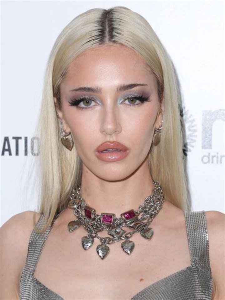 PlogX | Delilah Belle Hamlin