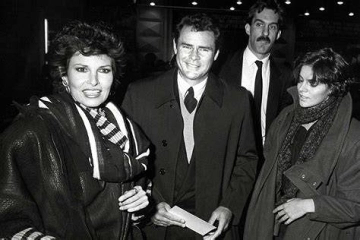 Unveiling The Joe Namath And Raquel Welch Love Story: Surprising Revelations ·